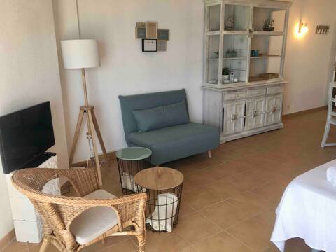 Successful Airbnb property: Beachfront studio between Carihuela & Puerto Marina in Torremolinos