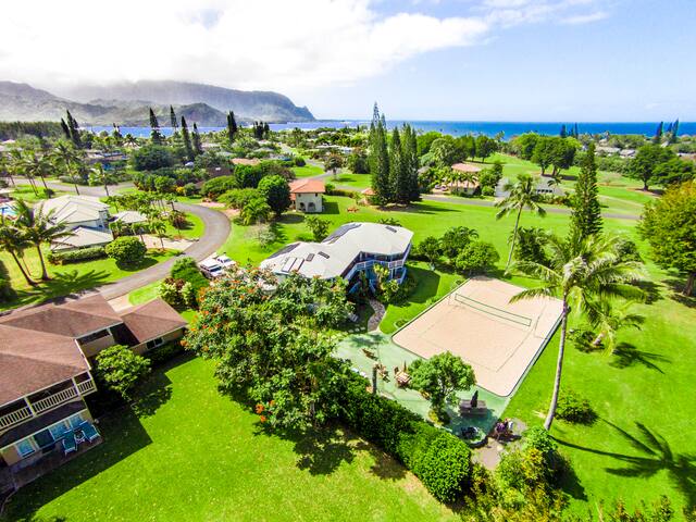 Sunset Waterfall House In Kauai gallery image 2