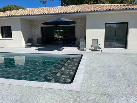 Villa 8per with heated pool