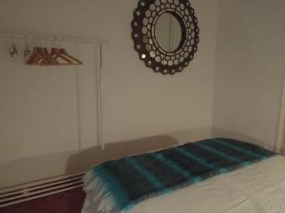 Blue room (other view)