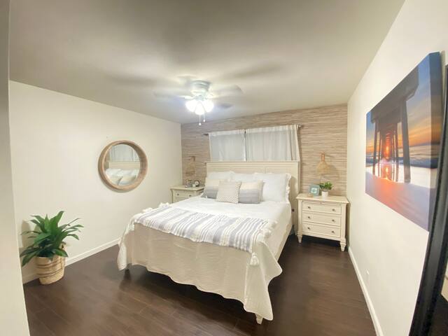 Pacific beach beautiful water front property gallery image 5