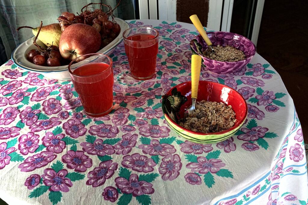 A healthy and full breakfast is the best way to start your morning