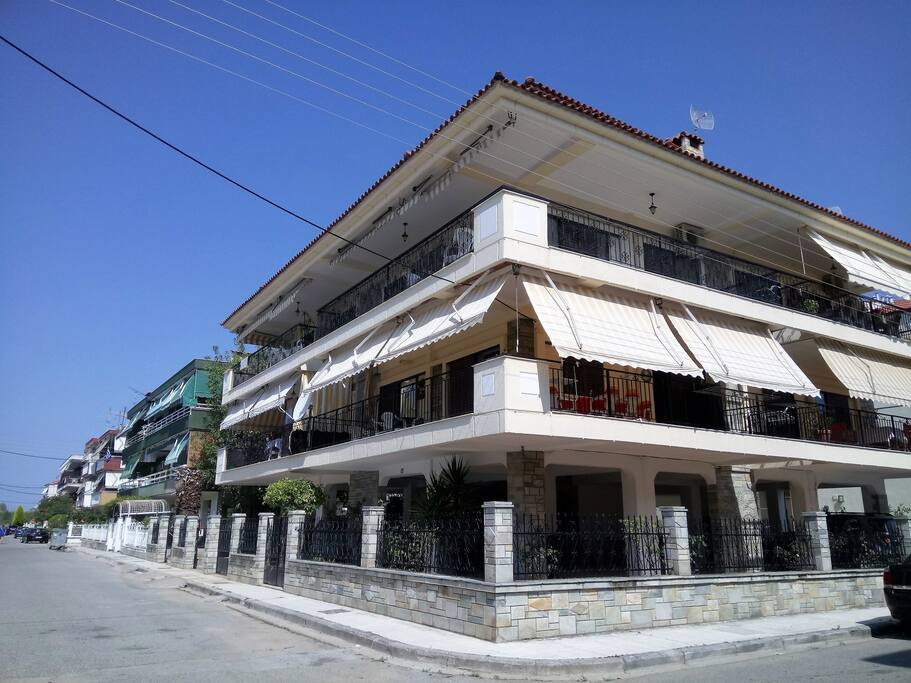 View of the building, 2nd floor left and street