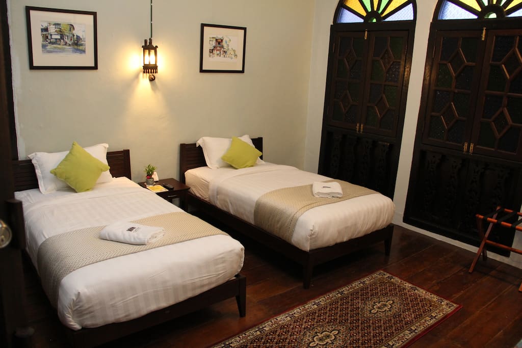 TWIN BED - UPSTAIR