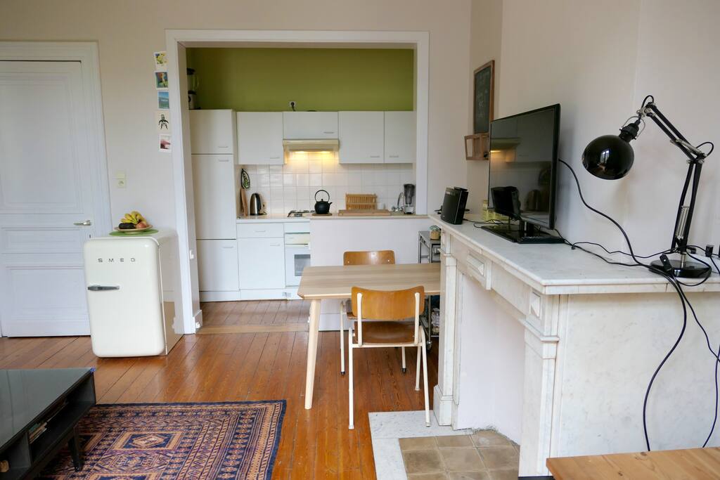 Living room + kitchen + dining room