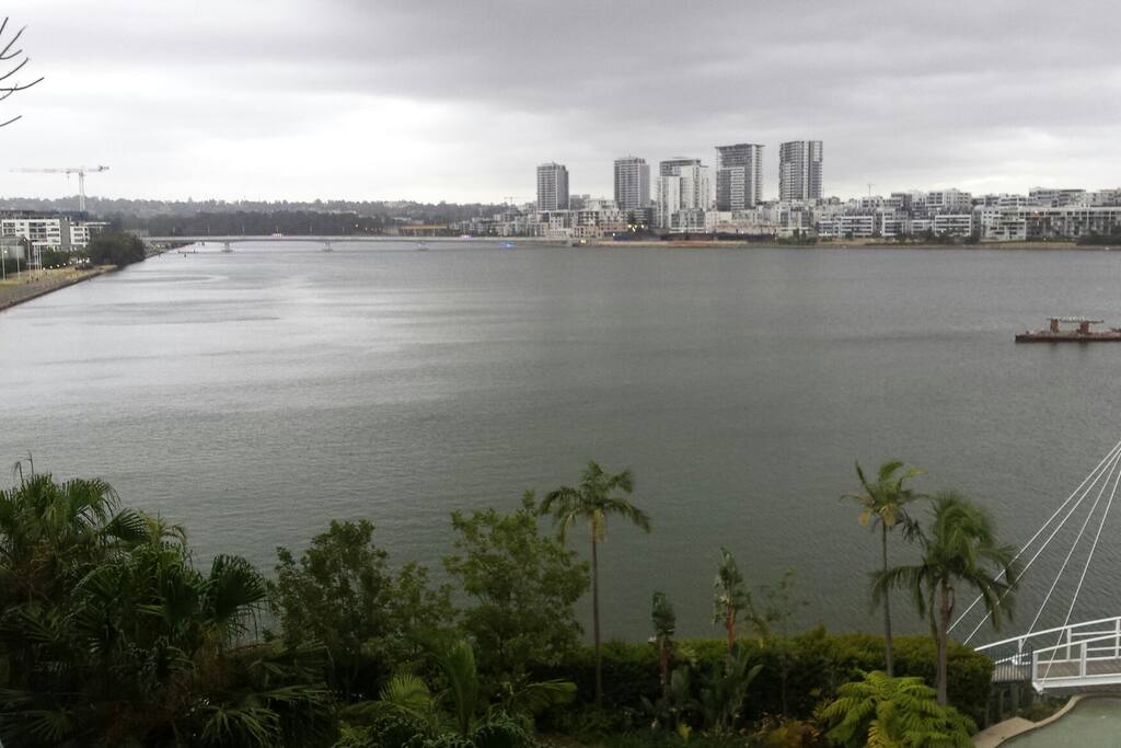Uninterrupted water views