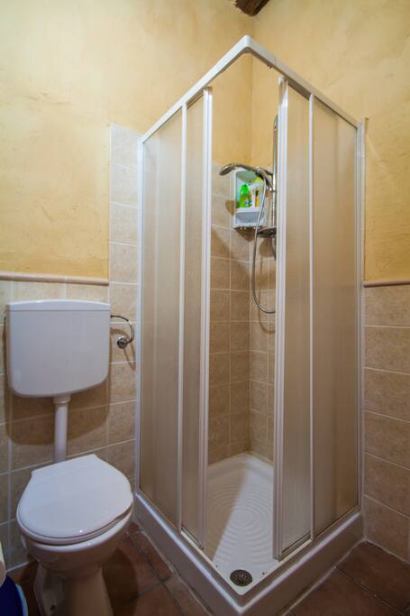 Bagno di una delle camere.