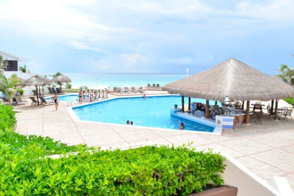 Top 100 Airbnb Rentals in Cancún, Mexico