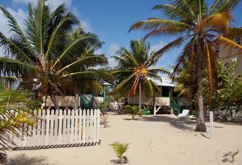 Coconut Cottage(Westbys Coconut Cottage Placencia)