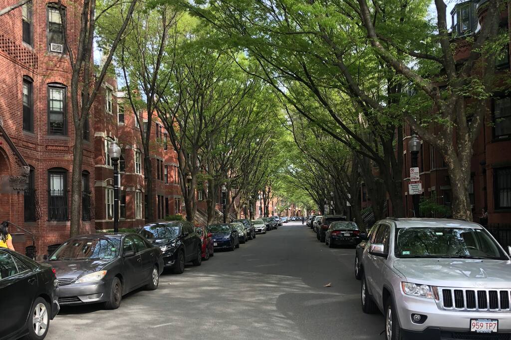 Beautiful South End apartment available!