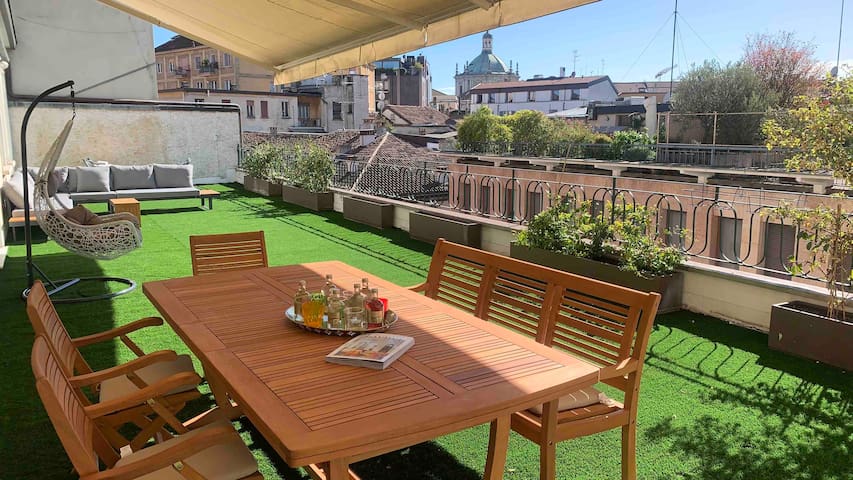 2 Bedroom Apartment with Terrace – 6 Guest – Duomo