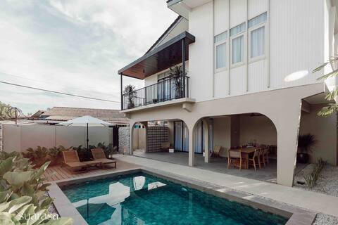 Suarasa Villa - Private Pool