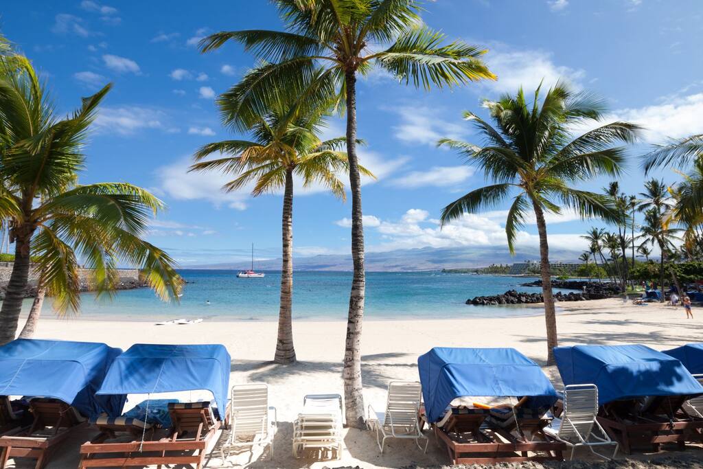 Cabanas at the Beach Club