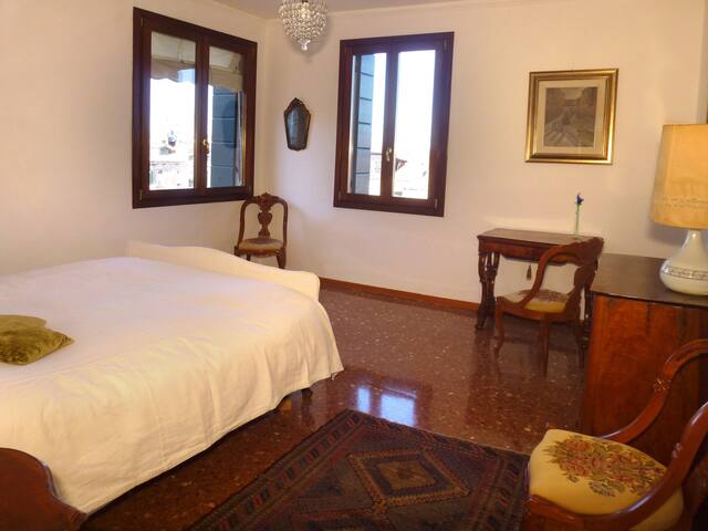 Palazzo San Marco Apartment gallery image 4