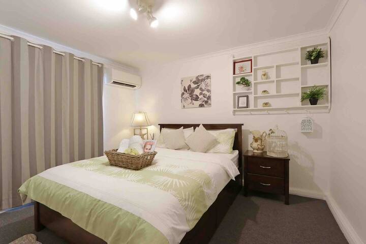 South Perth Cottage Retreat gallery image 4