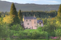 Duchray+Castle+-+16th+Century+Scottish+Castle