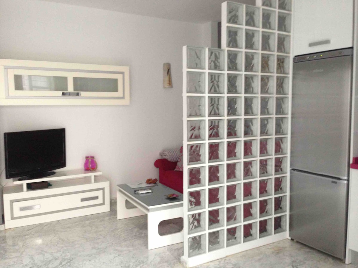 Annonce Airbnb populaire: “Caracol Azul” Duplex à Cádiz