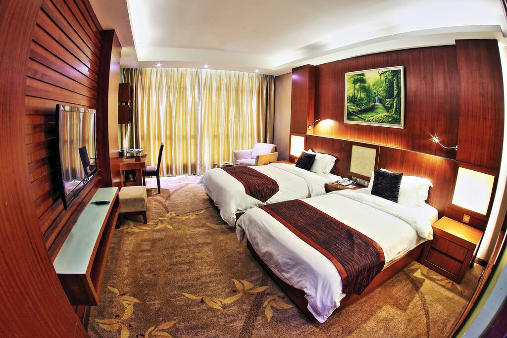 Room with 2 beds