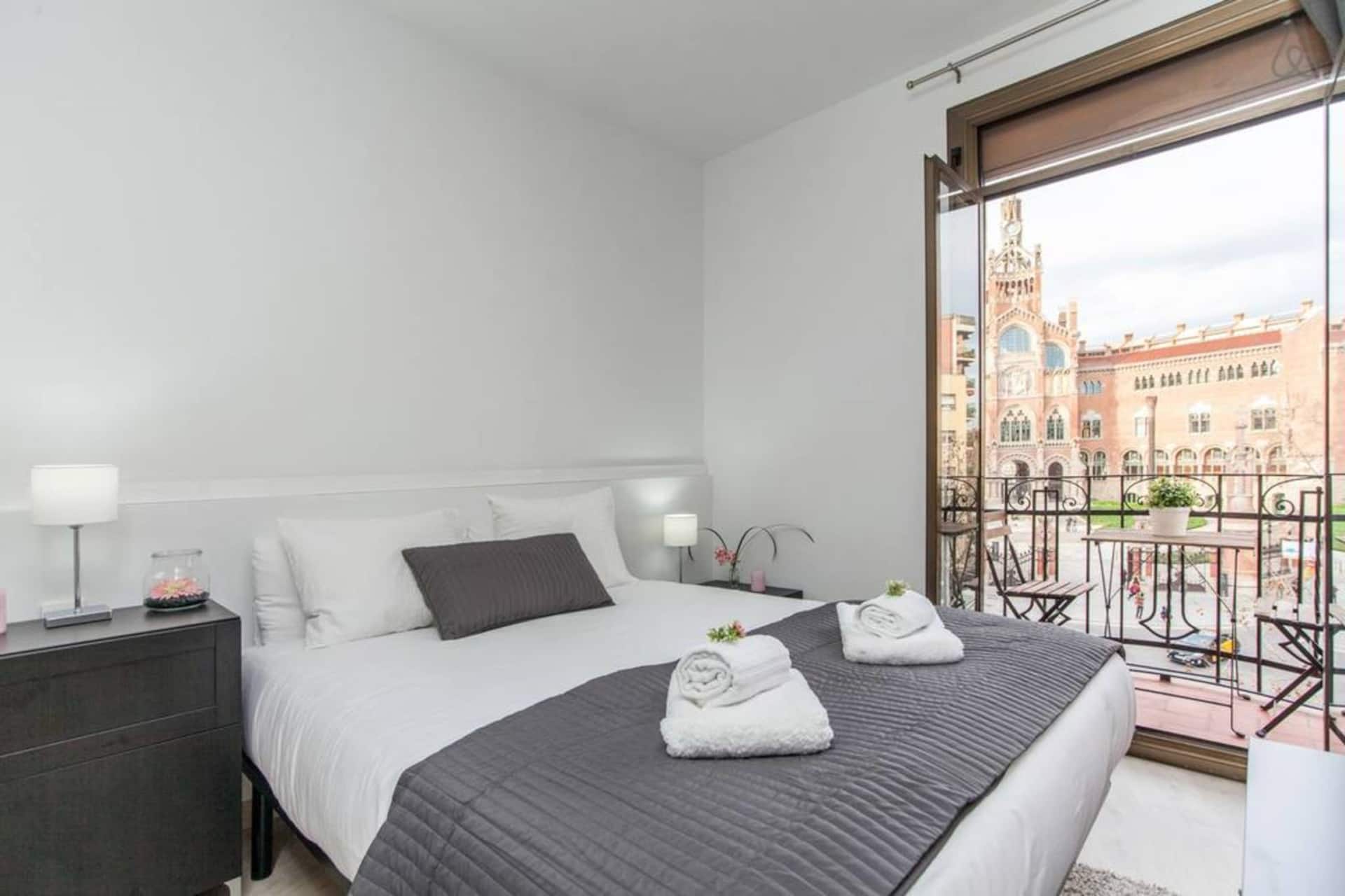 Gaudí Views - Suite with a view in Barcelona