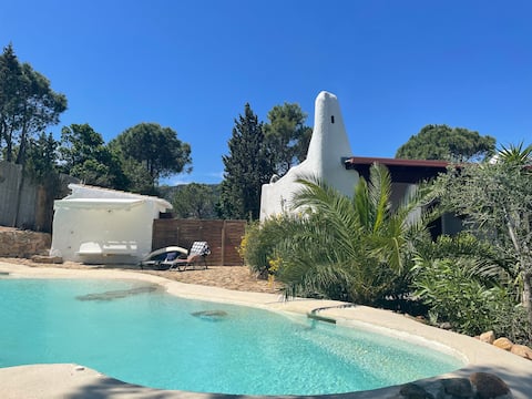 Villa Irina. The swimming pool is currently closed