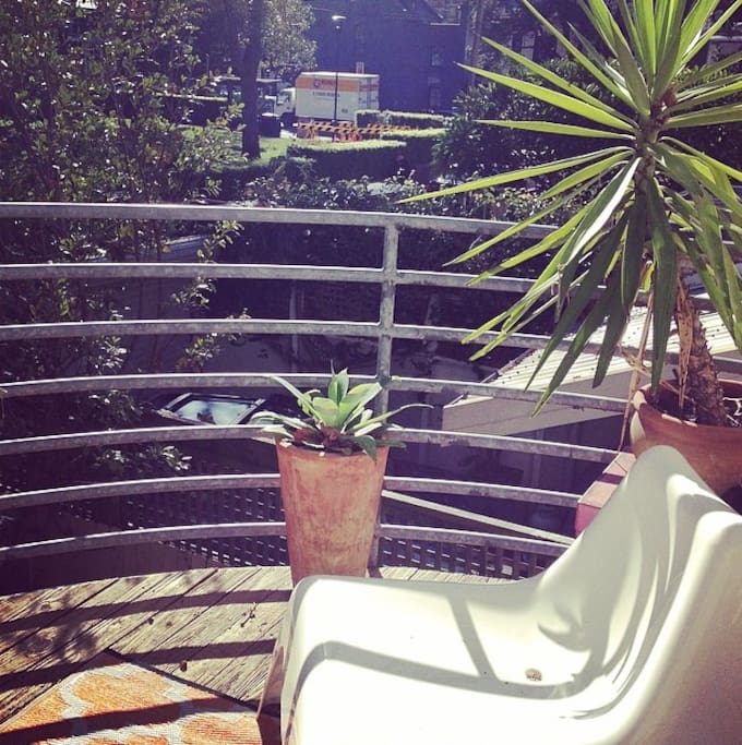 Private balcony, looking onto park
