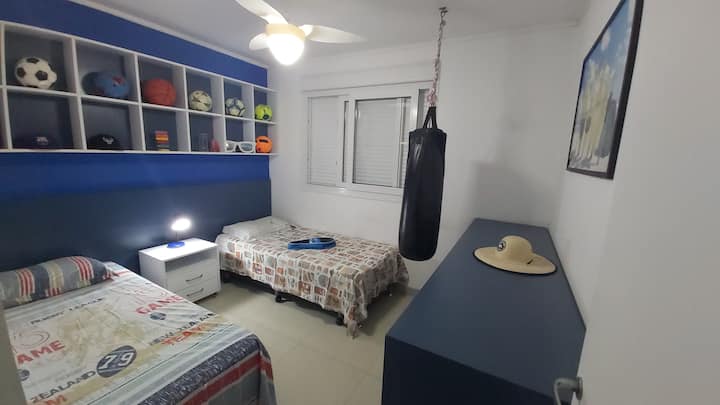 غرفة النوم 3 - مفردة بسريرين وسرير إضافي  