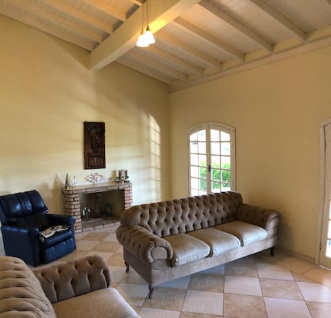 Airbnb em destaque: Country house for family rest. Cond Fech em Itupeva