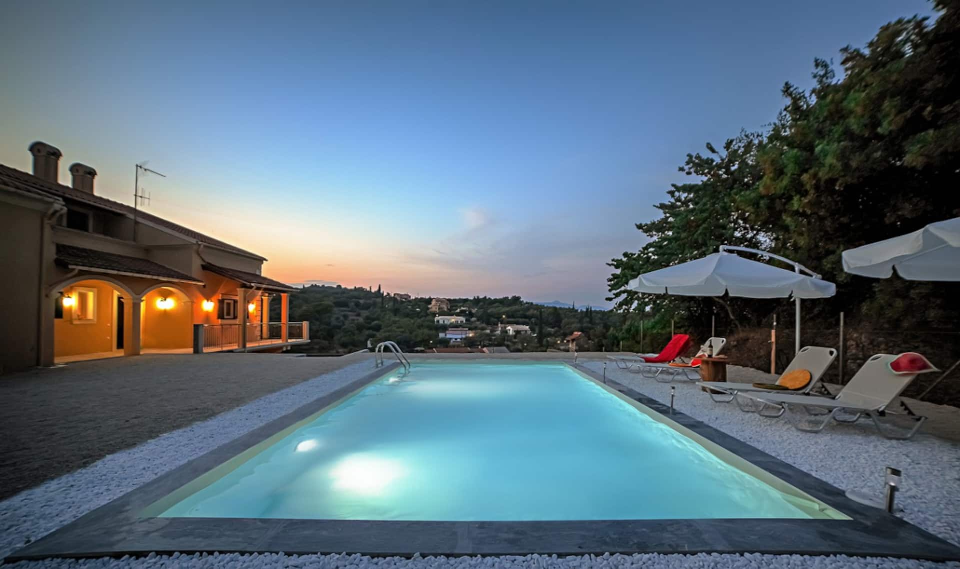 Vasilakis Estate - Pool Daze Holiday Home