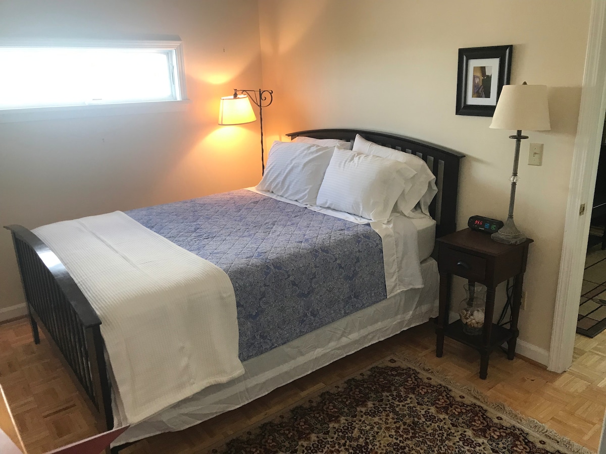 Whitehall Suite