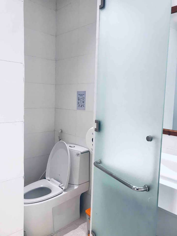 Phòng vệ sinh cơ bản