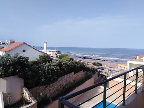 Imóvel de sucesso: Amazing apartment on the beach em Lourinhã