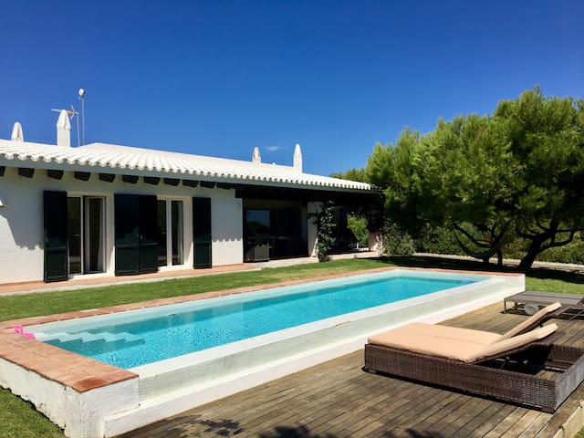 Belle villa, vue mer, 5mn plage gallery image 2