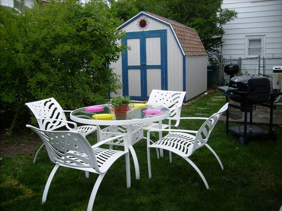 PRIVATE SPACE FOR GRILLING
OUTDOOR SHOWER W/HOT&COLD WATER