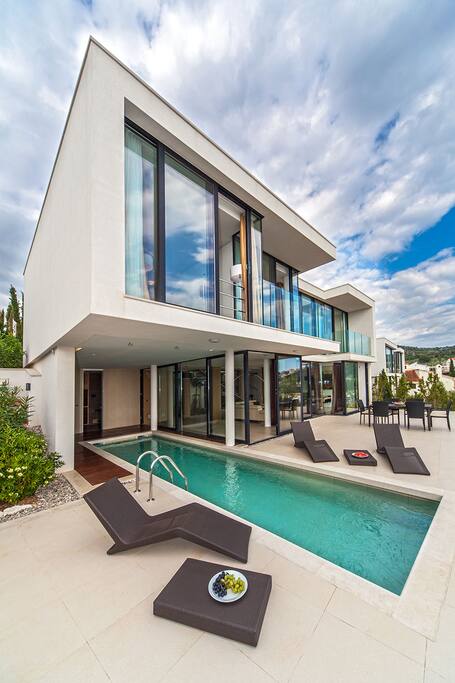 Golden Rays Villa 7