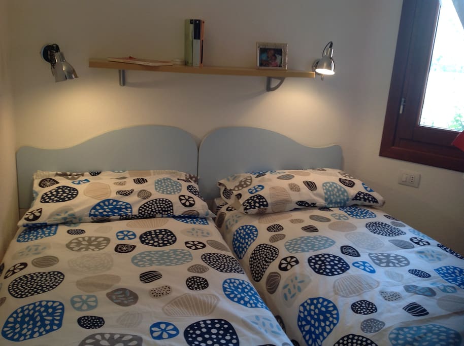 2° BEDROOM WITH TWO SINGLE BEDS OR ONE DOUBLE BED