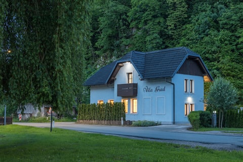 ☀Entire Villa below Bled castle☀ freeBikes & Sauna