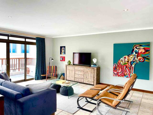 Thavma: Modern apartment Claremont Cavendish