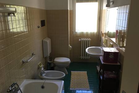 Top 20 barzio villa and bungalow rentals airbnb barzio Camino disegno Frances