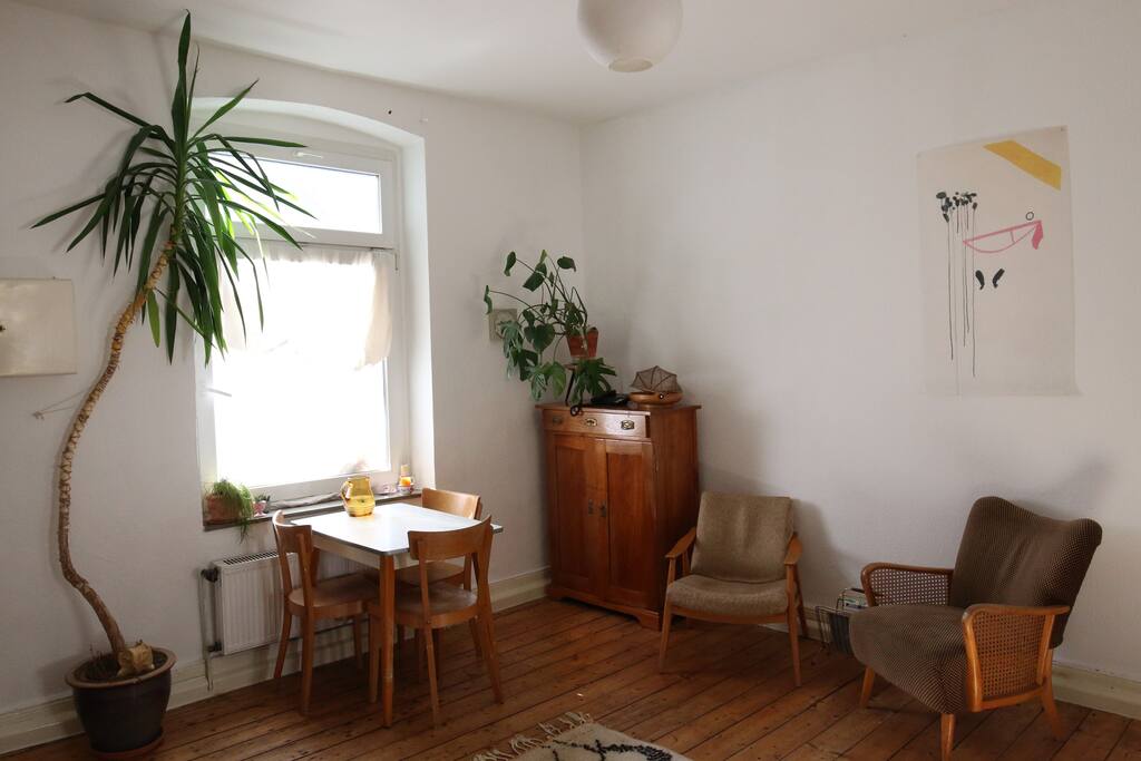 kitchen facing the backyard