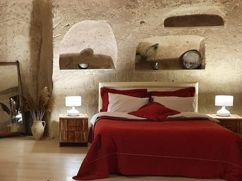 Cave Fire/ Wake up to the magic of mystical caves