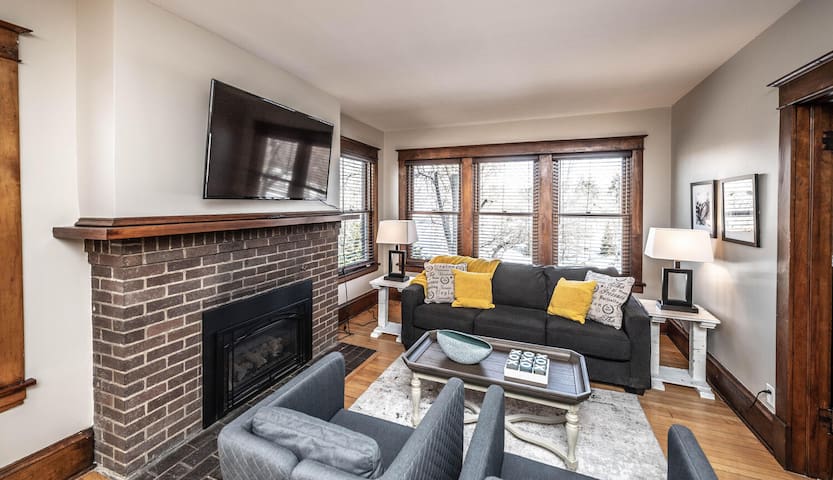 Charming Parkview 4BR 2BA StateFair Fenced Yard