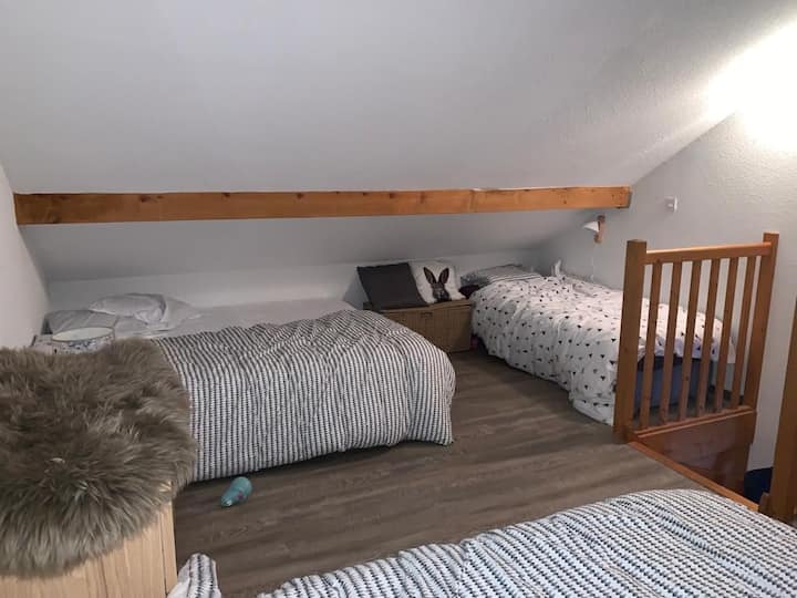 Етажен дуплекс: 5 легла