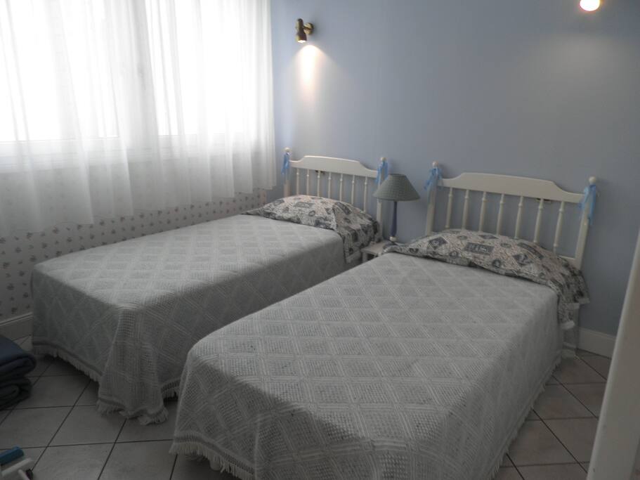 chambre lits 90