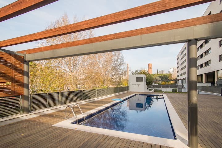 Cozy pool apartment next to the beaches