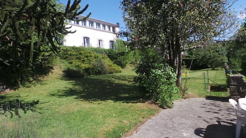 Very nice house view - 9 people - 15 min from the beaches