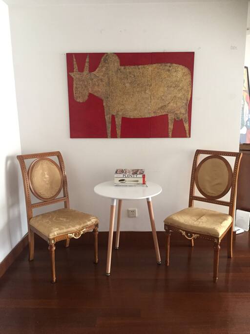 casual dining/multi-function area