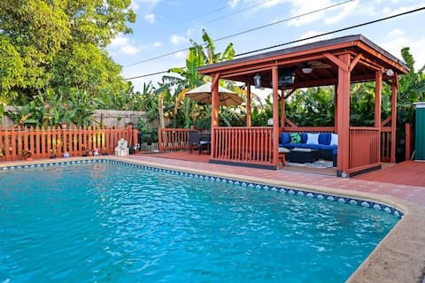 Relaxing Home With POOL