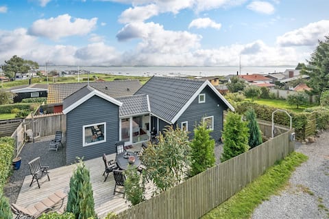 Beautiful cottage with ocean views on secluded grounds