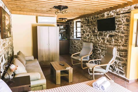 Traditional Apartment - Old Nikiti Village