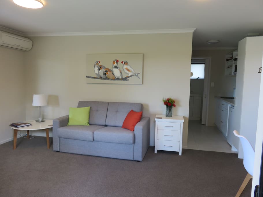 Tui Tees Lounge and kitchen